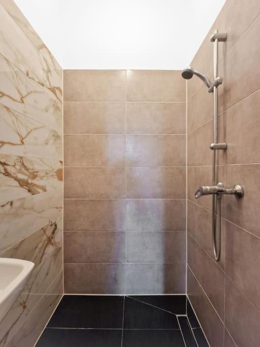 Tabor Strasse Apartment Вена Экстерьер фото